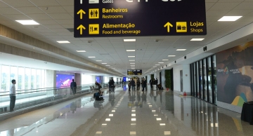 Governo publica portaria que dispensa testes contra covid-19 a quem entra no país