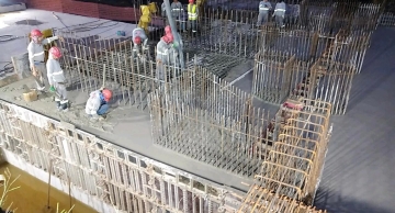 Com ritmo acelerado, obras de represa em Botucatu são executadas no período noturno