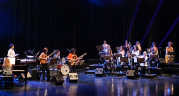 Projeto Jazz Por Elas traz a “Jazz Min’s Big Band” para Botucatu ao Largo da Catedral