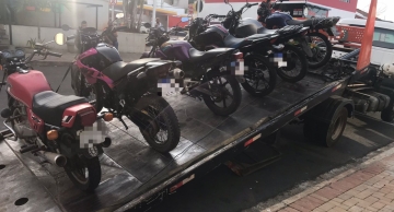 Durante fiscalização, Polícia Militar apreende 6 motocicletas no centro de Botucatu