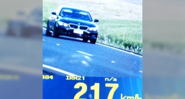 Polícia flagra carro a 217 km/h na Castelo Branco