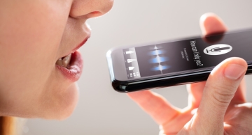 Rouquidão persistente pode ser sintoma de câncer, diz especialista