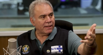 Governo anuncia fim da emergência sanitária por covid-19 no país