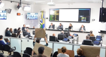 Em sessão agitada, vereadores aprovam projeto que regulamenta a ocupação do solo na Macrozona de Atenção Hídrica de Botucatu