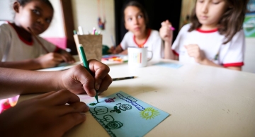 Câmara aprova MP que regulamenta ensino domiciliar