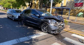 Cinco carros se envolvem em acidente na Av. Santana em Botucatu