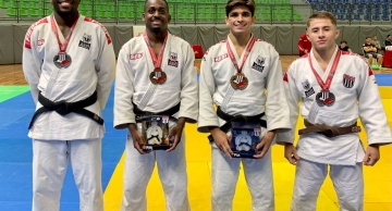 Judô do Sesi-SP Botucatu fatura quatro medalhas e é vice-campeão do Paulista Sênior