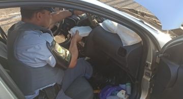 TOR intercepta veículo com 5 quilos de crack e quase R$ 20 mil na Castelo Branco em Itatinga