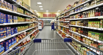 Empresas reduzem embalagens e qualidade para repassar custos