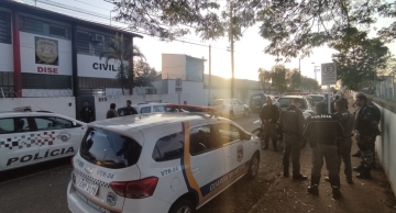 Operação policial apreende mais de 4 quilos de drogas no Jardim Brasil; dois homens são presos