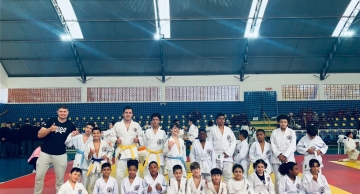 Equipe botucatuense de judô fatura 22 medalhas em campeonato regional