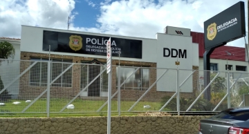 Polícia Civil de Botucatu apura denúncia de importunação sexual envolvendo servidor público Polícia Civil de Botucatu apura denúncia de importunação sexual envolvendo servidor público