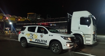 TOR recupera trator furtado na rodovia Castelo Branco