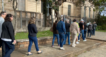 Assista em vídeo os primeiros momentos da votação deste domingo, 02