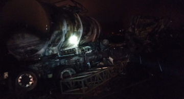 Homem morre após caminhão pegar fogo em acidente na Marechal Rondon em Areiópolis