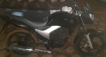 Casal é preso após cinco roubos contra pedestres em Botucatu