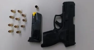 Mulher morre após tirar foto de arma e disparar acidentalmente no interior paulista