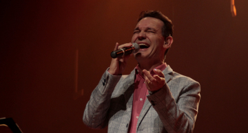 Nélson Itaberá leva ao palco do Teatro de Bauru apresentação com 9 músicos nesta terça-feira, 08