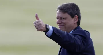 Deputados aprovam aumento de 50% em salário de Tarcísio; medida impacta outras categorias