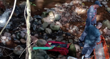 Adolescente é resgatado com suspeita de fratura após sofrer queda em cachoeira de Botucatu  