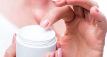 Anvisa proíbe fabricação de sete produtos para cabelos