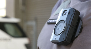 Uso de câmeras em uniformes de PMs pode ser expandido em SP, diz secretário