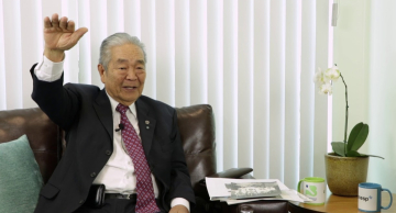 Prof. Dr. Minoru Sakate recebe o Título de Cidadão Botucatuense