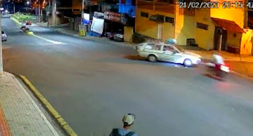 Motociclista passa por cirurgia após acidente com carro na Conde de Serra Negra em Botucatu