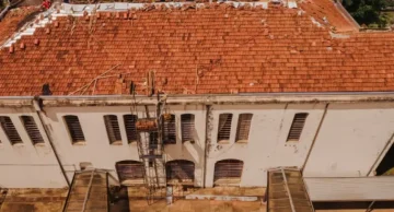 Alunos da escola Augusto Reis de São Manuel serão transferidos durante obras no telhado do prédio