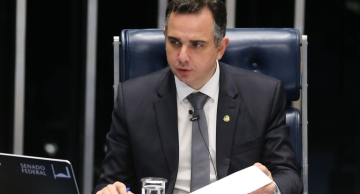 Rodrigo Pacheco é reeleito presidente do Senado