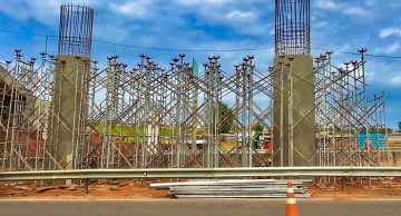 Concessionária faz hoje obra de escoramento em viaduto na Rondon em Botucatu