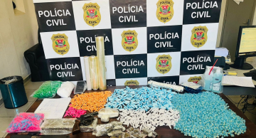 Polícia Civil prende em flagrante mulher com grande quantidade de droga na região