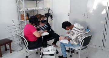 <strong>Fundo Social está com inscrições abertas para curso gratuito de manicure, auxiliar de cabeleireiro e maquiagem</strong>