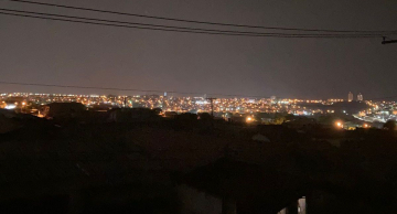 Bairros da região leste de Botucatu ficam sem energia na noite desta terça-feira, 28 