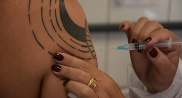 Botucatu começa a vacinar população acima dos 18 anos com reforço bivalente contra a Covid-19