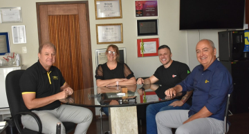 Botucatu inicia conversas para ter empresa americana do setor aeronáutico