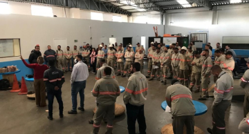 SEMUTRAN realiza palestras em empresas sobre prevenção de acidentes no trânsito