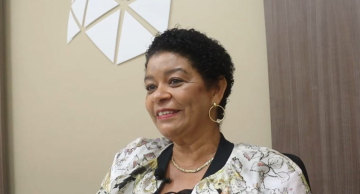 SBMAC homenageia Profª Helenice Florentino, docente do Instituto de Biociências de Botucatu