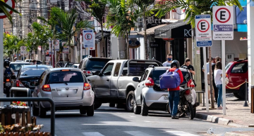 Comércio de Botucatu no carnaval: lojas abrem na segunda (03) e fecham na terça (04) Comércio de Botucatu no carnaval: lojas abrem na segunda (03) e fecham na terça (04)