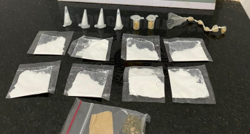 PM prende dois homens em flagrante por tráfico de drogas em Pardinho