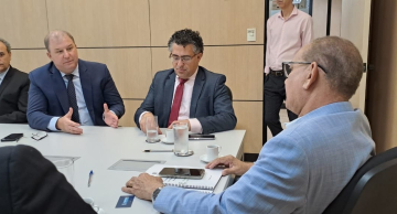 Pardini se reúne em Brasília por instalação de Universidade Federal em Botucatu