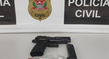 Mulher é presa com arma de uso restrito no 24 de maio em Botucatu