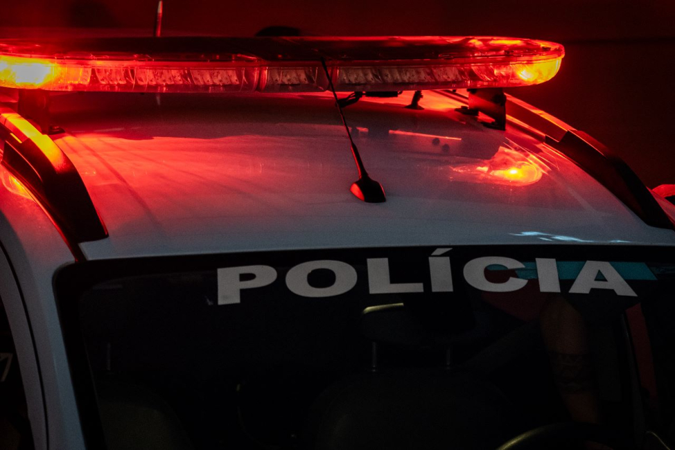 Homem é morto e mulher fica em estado grave após ataque a tiros em Botucatu