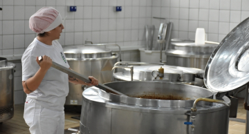 Cozinha Piloto de Botucatu recebe melhorias e novos equipamentos para segundo semestre