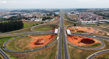 Obras interditam acesso à rodovia Castelinho em Botucatu