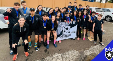 AAB conquista 48 medalhas em torneio regional de natação