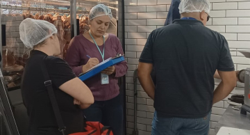 Polícia Civil e Vigilância Sanitária fiscalizam condições sanitárias de supermercados de Itatinga