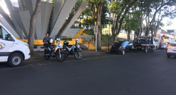 Operação da PM fiscaliza 80 condutores no centro de Botucatu
