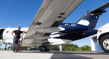 Embraer completa testes em jatos com combustível 100% renovável