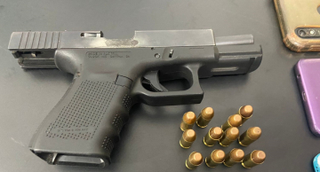 Mãe e filho são detidos com arma de uso restrito em residência na zona leste de Botucatu